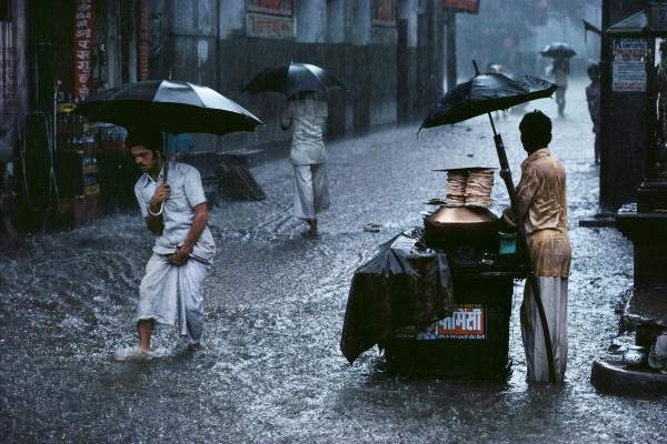 no-mad-india-steve-mccurry-monsoon-7