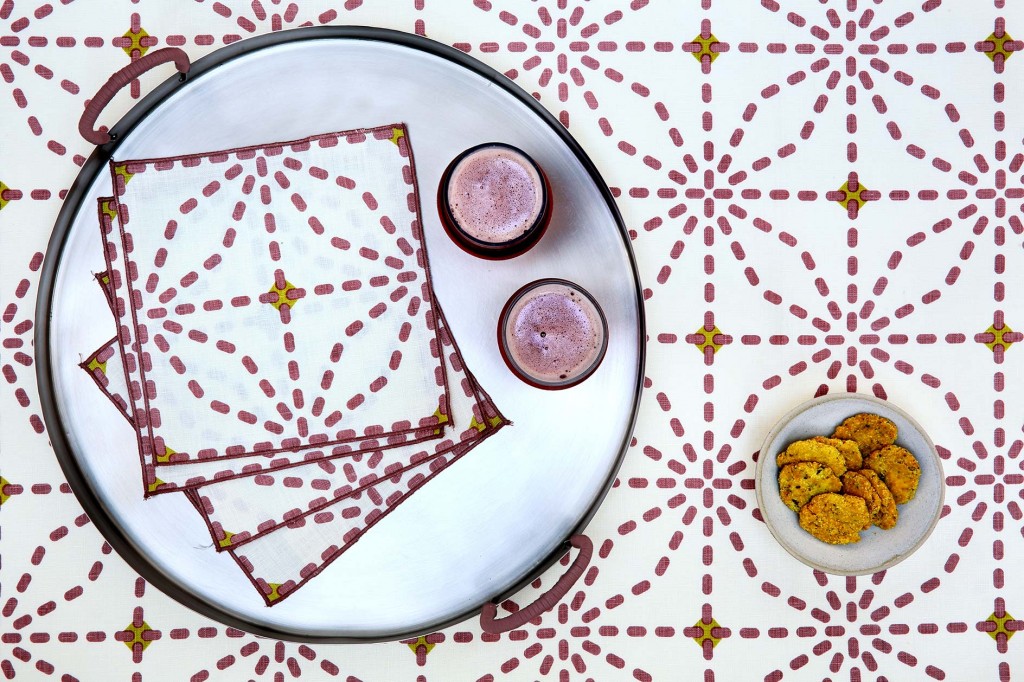 nomad-india-pink-bhumit-brass-thali-tray