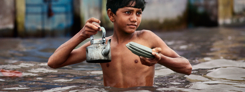 nomad-india-monsoon-steve-mccurry