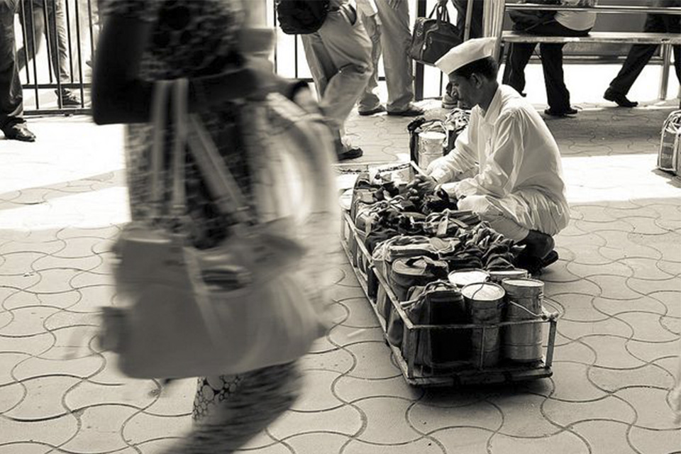 dabbawala-lunch-box-india-vb-source-1