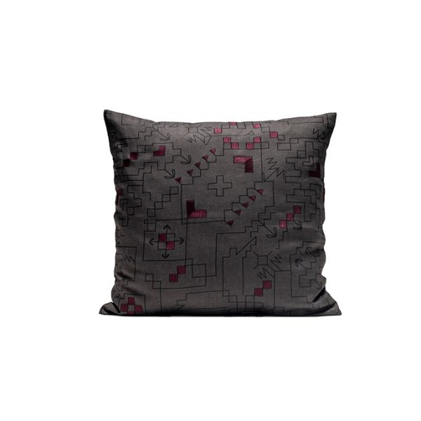nomad-india-ryka-charcoal-plum-cushion-cover-50x50