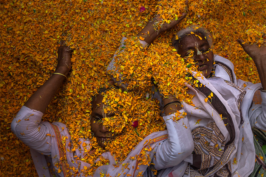 nomad-india-holi-2020-vrindavan-sourabh-gandhi-5