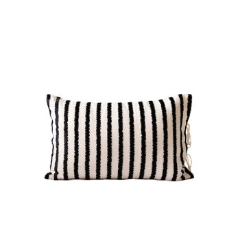 nomad-india-textiles-cushion-cover-lakeer-black-off-white-2