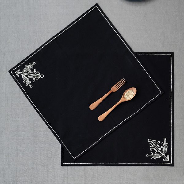 nomad-india-black-ulka-table-linen--napkin