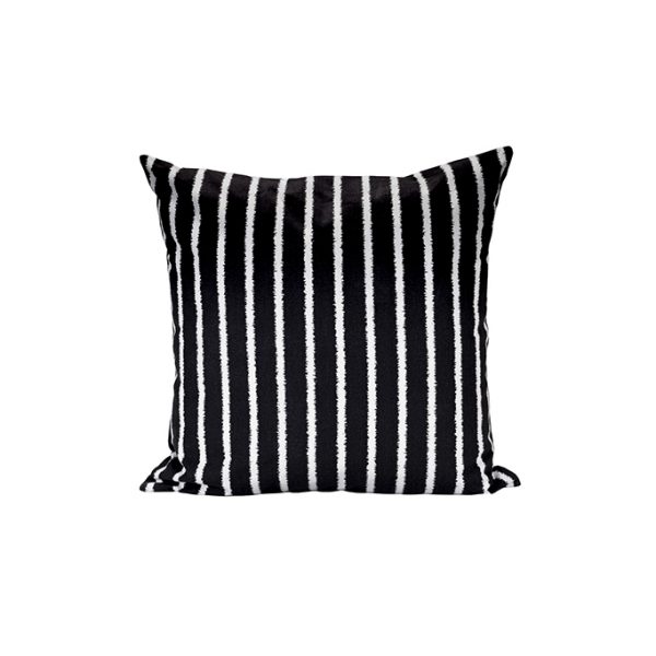 nomad-india-textile-cushion-dhaari-black