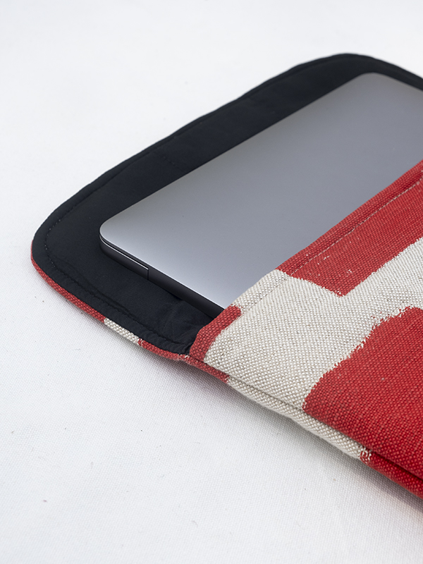 nomad-india-accessory-vanya-ilaptop-sleeve-1