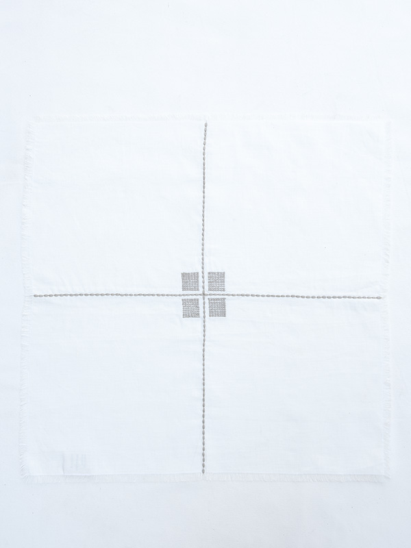 nomad-india-table-linen-napkins-chakhon-ivory-taupe-1