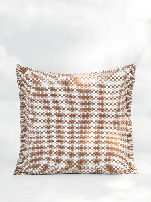 nomad-india-textiles-cushions-bunai-tobacco-ivory-2