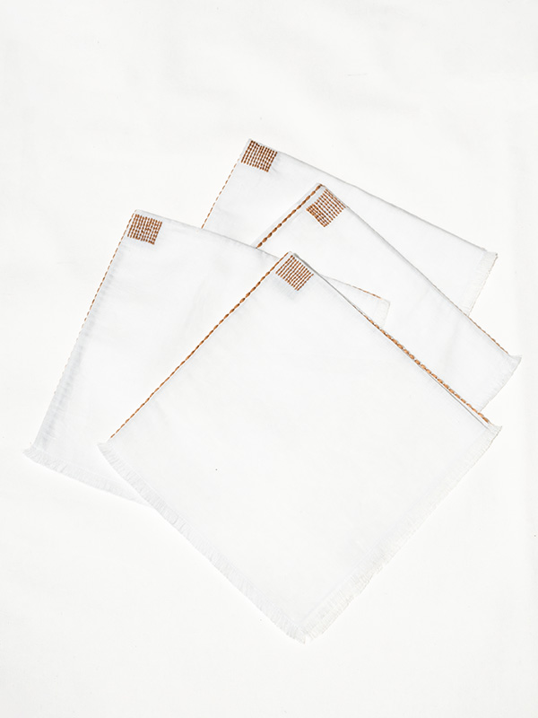 nomad-india-table-linen-chakhon-napkin-ivory-tobacco-1