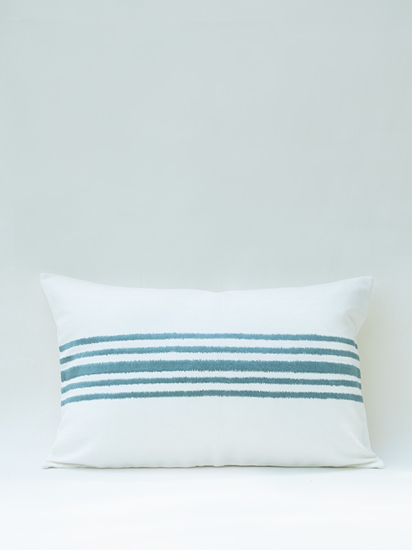 nomad-india-textiles-cushions-raku-blue-2