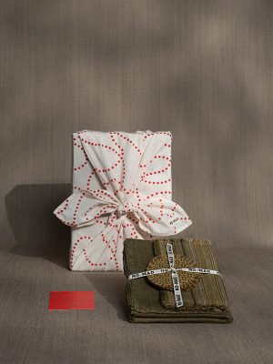 nomad-india-gifting-pal-table-linen-set-khaki-1