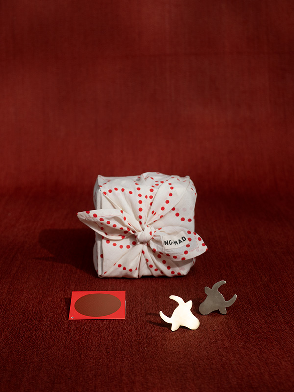 nomad-india-gifting-small-token-anugrah-nandi-hooks-set