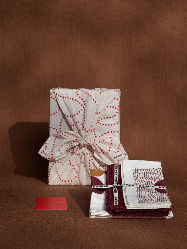 nomad-india-gifting-table-linen-set-raha-ochre-crimson