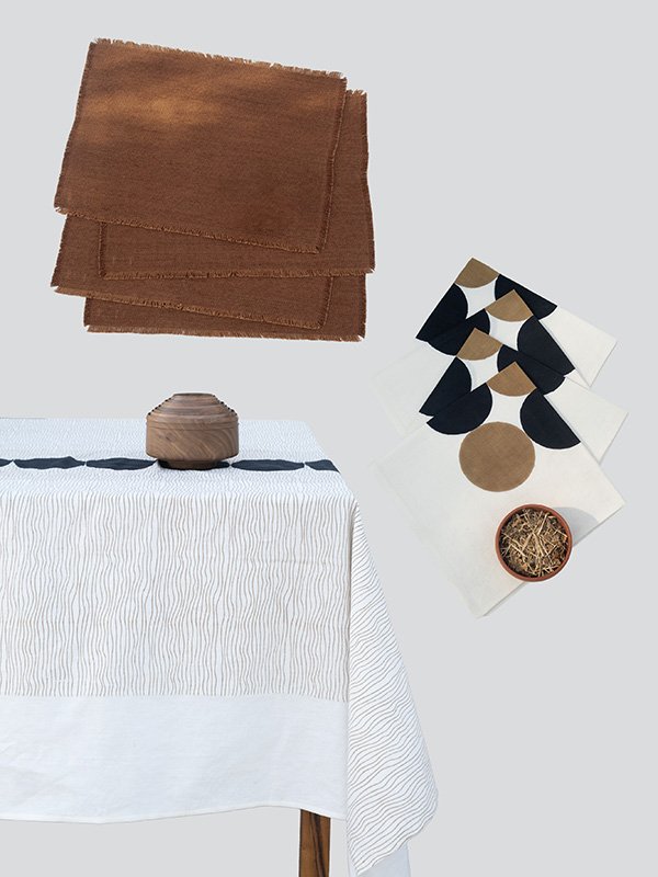 nomad-india-gifting-milan-table-linen-raha-black-tobacco
